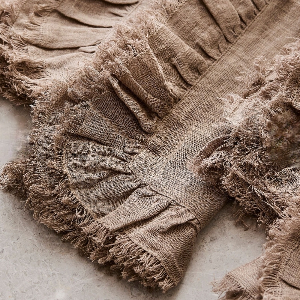 West Elm Ruffle Linen Napkin Set